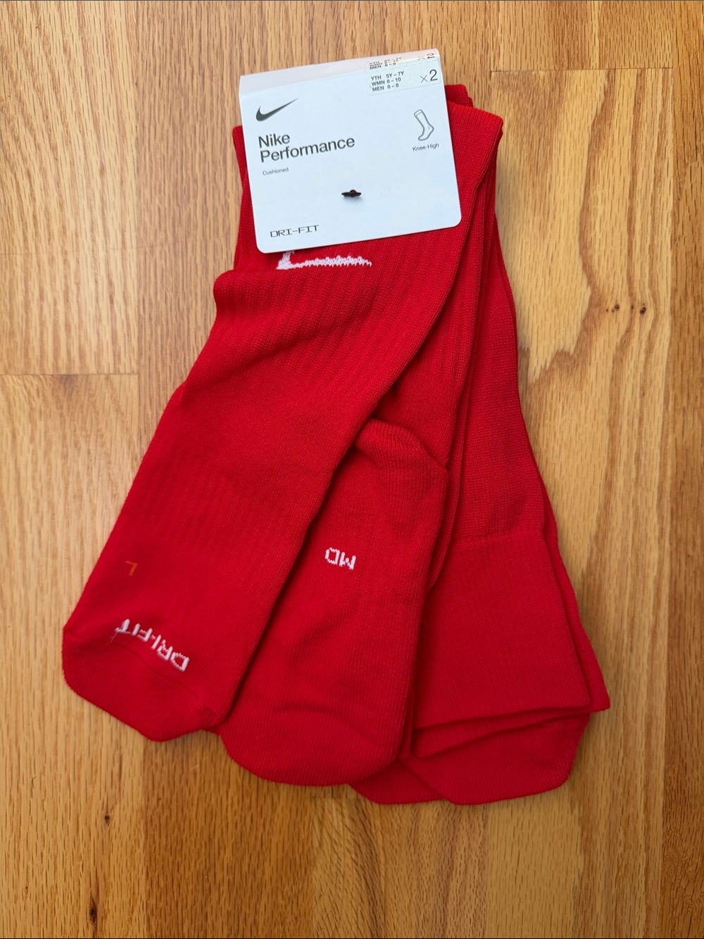 NWT Nike Performance Socks Size M